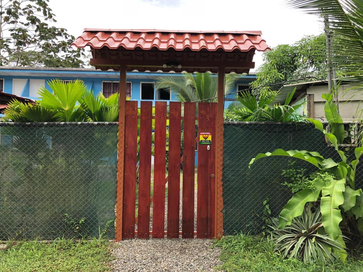 Hotel One Love Puerto Viejo Puerto Viejo de Talamanca Eksteriør bilde